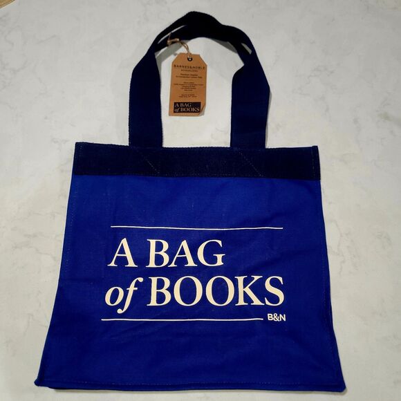 BARNES & NOBLE A BAG OF BOOKS Blue & Cream Tote Bag NEW WITH TAGS - Picture 1 of 3